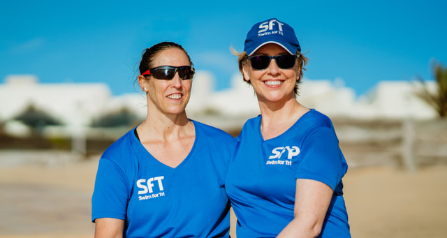 Swim for Tri - Italy swim camp people in swimming pool